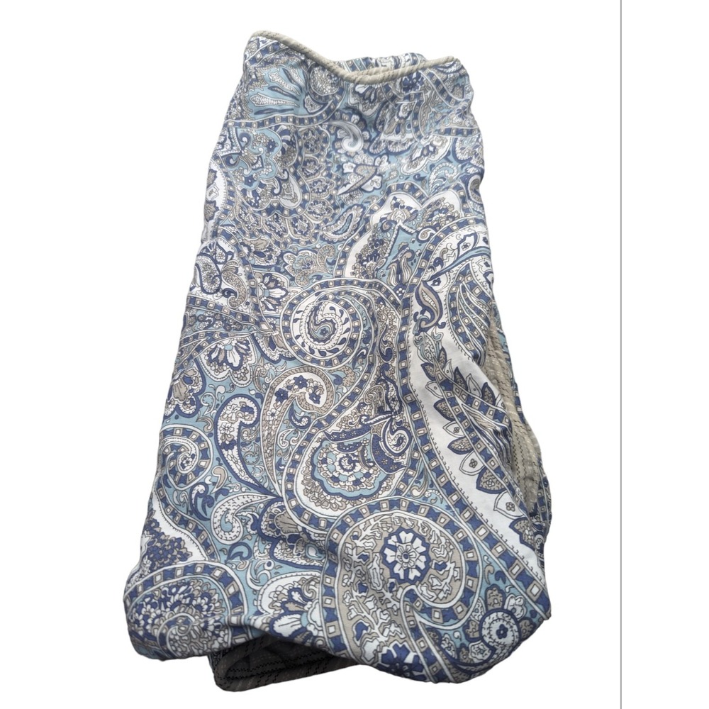 Revman International Stone Cottage Blue‎ Medallion  2 Shams  Zip Close EUC 20x36